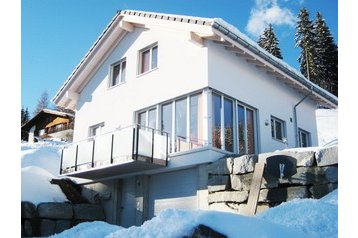 Suiza Chata Luzein, Exterior